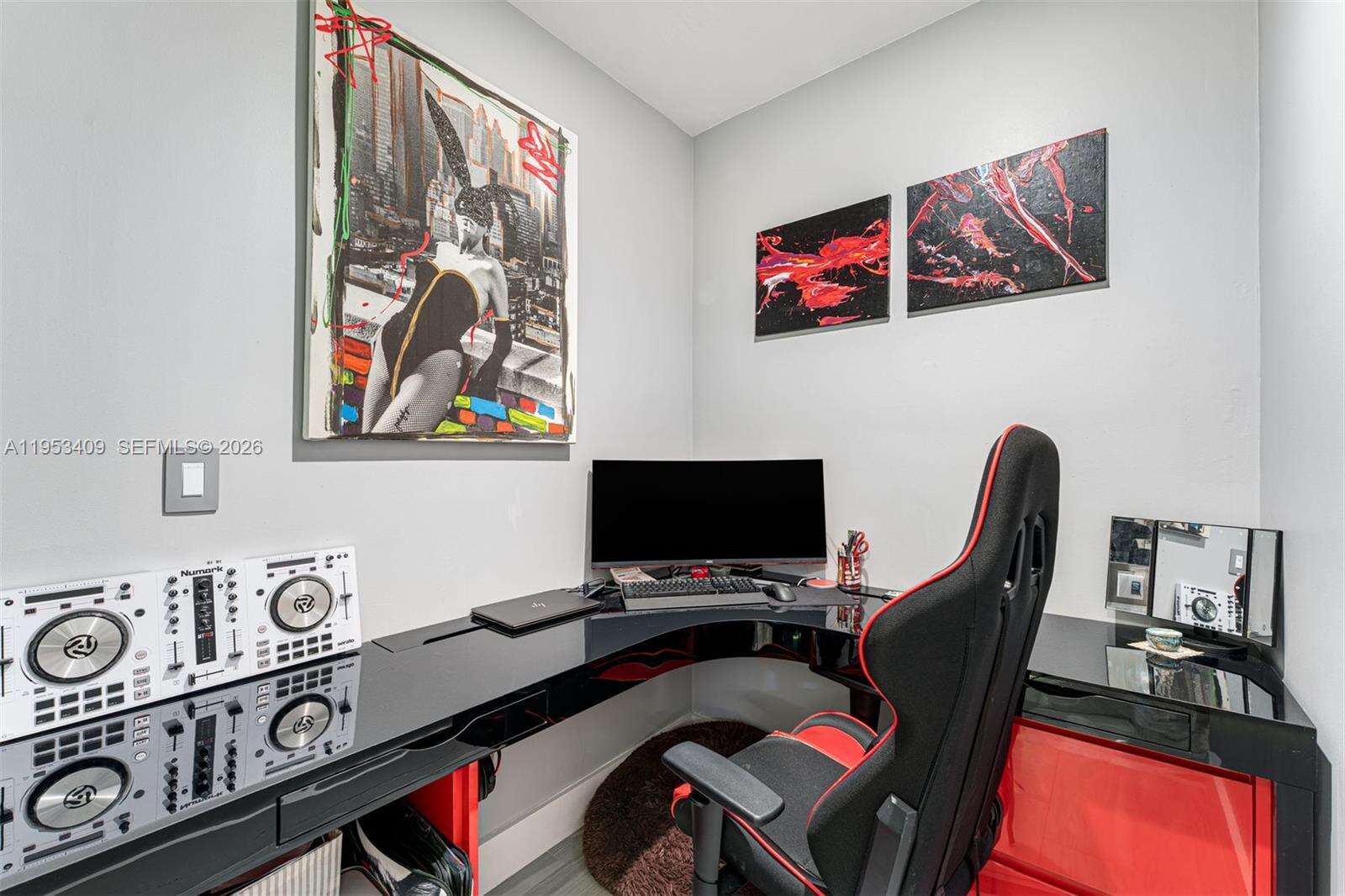 Brickell Flatiron at 1000 Brickell Plz, Miami, FL 33131 - For Rent photo 37