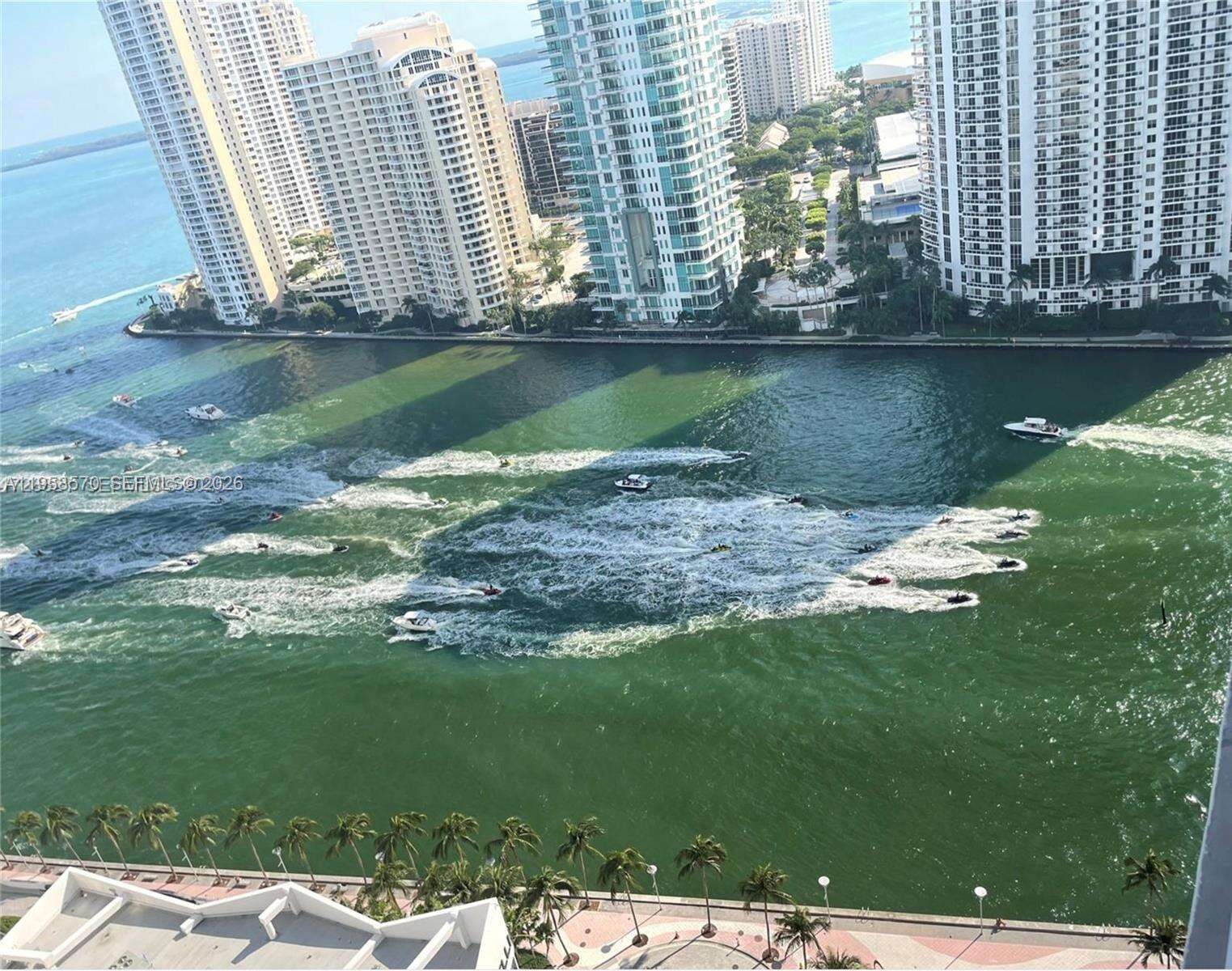 Met 1 at 300 Biscayne Blvd, Miami, FL 33131 - For Rent photo 15