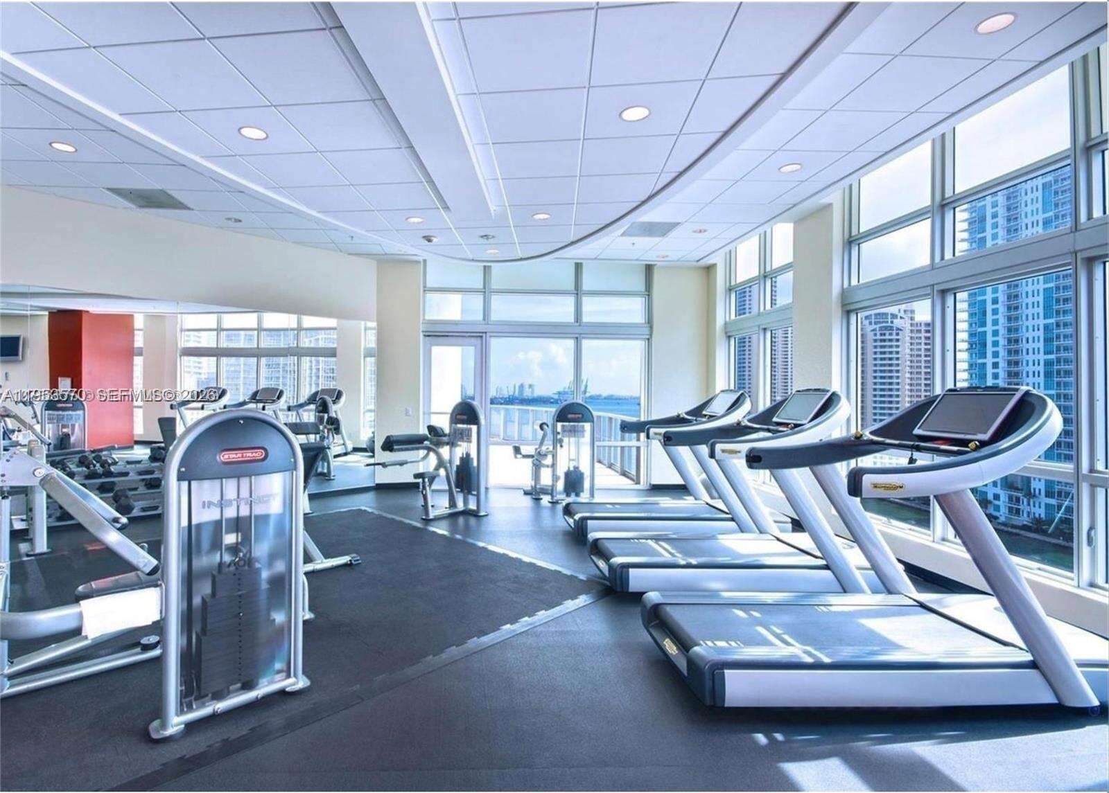 Met 1 at 300 Biscayne Blvd, Miami, FL 33131 - For Rent photo 22