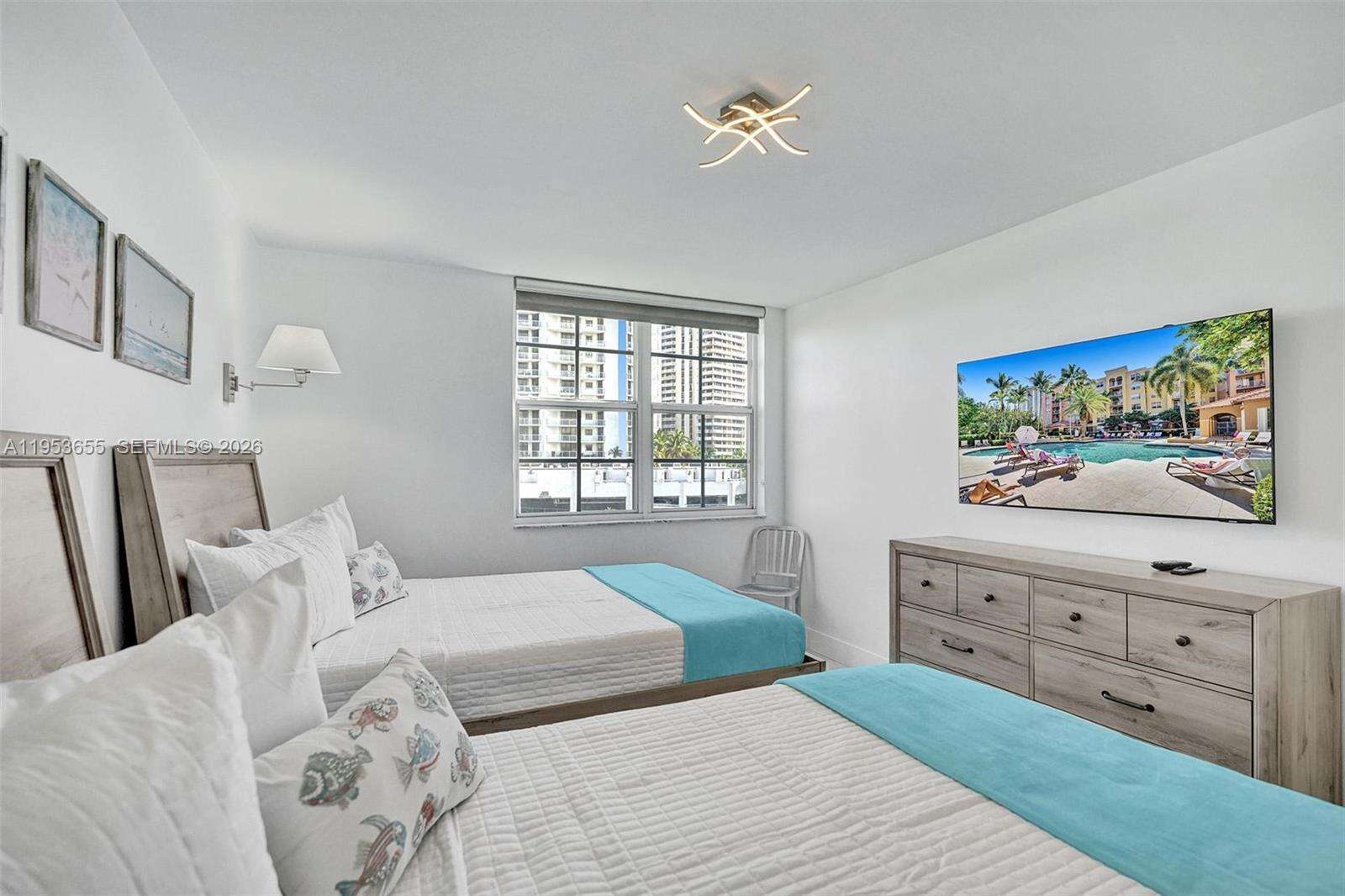 The Yacht Club At Aventura at 19601 Country Club Dr, Aventura, FL 33180 - For Rent photo 12