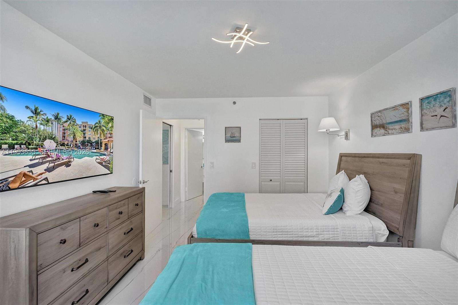 The Yacht Club At Aventura at 19601 Country Club Dr, Aventura, FL 33180 - For Rent photo 14