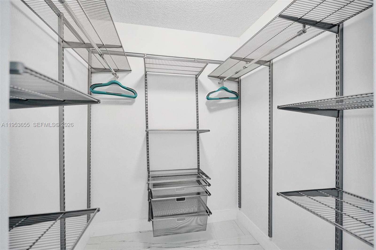 The Yacht Club At Aventura at 19601 Country Club Dr, Aventura, FL 33180 - For Rent photo 39