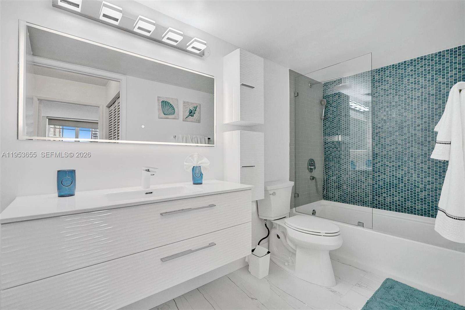 The Yacht Club At Aventura at 19601 Country Club Dr, Aventura, FL 33180 - For Rent photo 40
