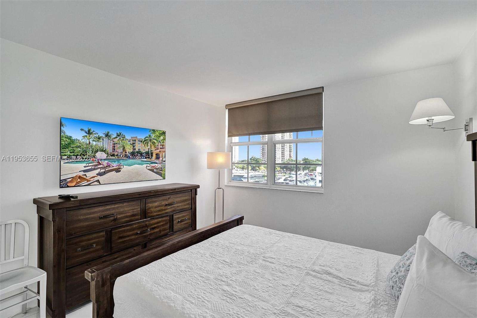 The Yacht Club At Aventura at 19601 Country Club Dr, Aventura, FL 33180 - For Rent photo 10