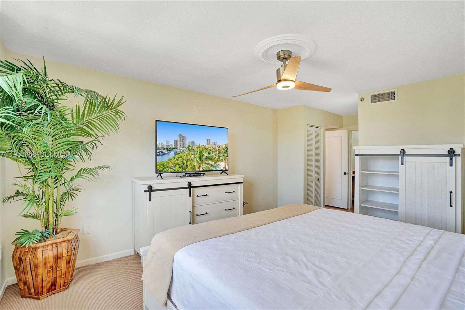 Aventura, FL 33180 - For Rent photo 20