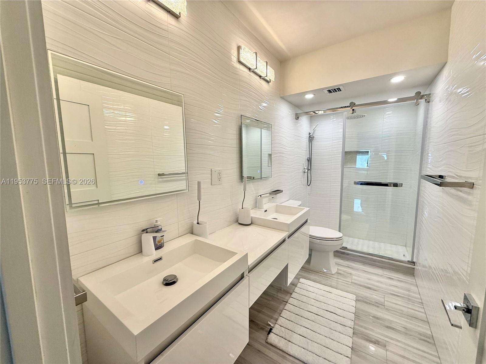 The Hemispheres at 1985 Ocean Dr, Hallandale Beach, FL 33009 - For Rent photo 15