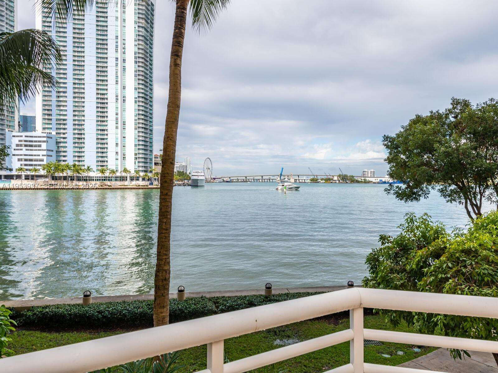 One Tequesta Point at 888 Brickell Key Dr, Miami, FL 33131 - For Rent photo 40
