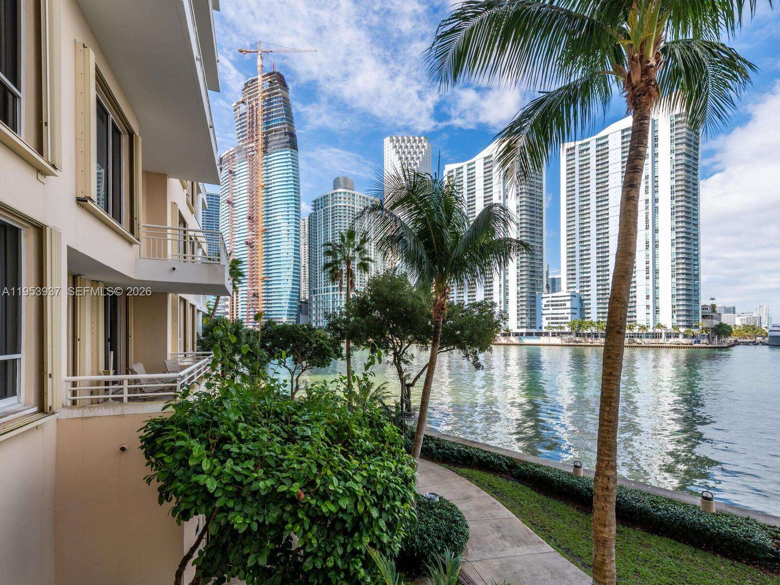 One Tequesta Point at 888 Brickell Key Dr, Miami, FL 33131 - For Rent photo 54