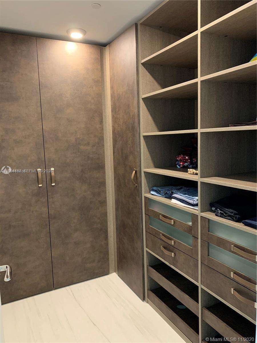 Jade Signature at 16901 Collins Ave, Sunny Isles Beach, FL 33160 - For Rent photo 12