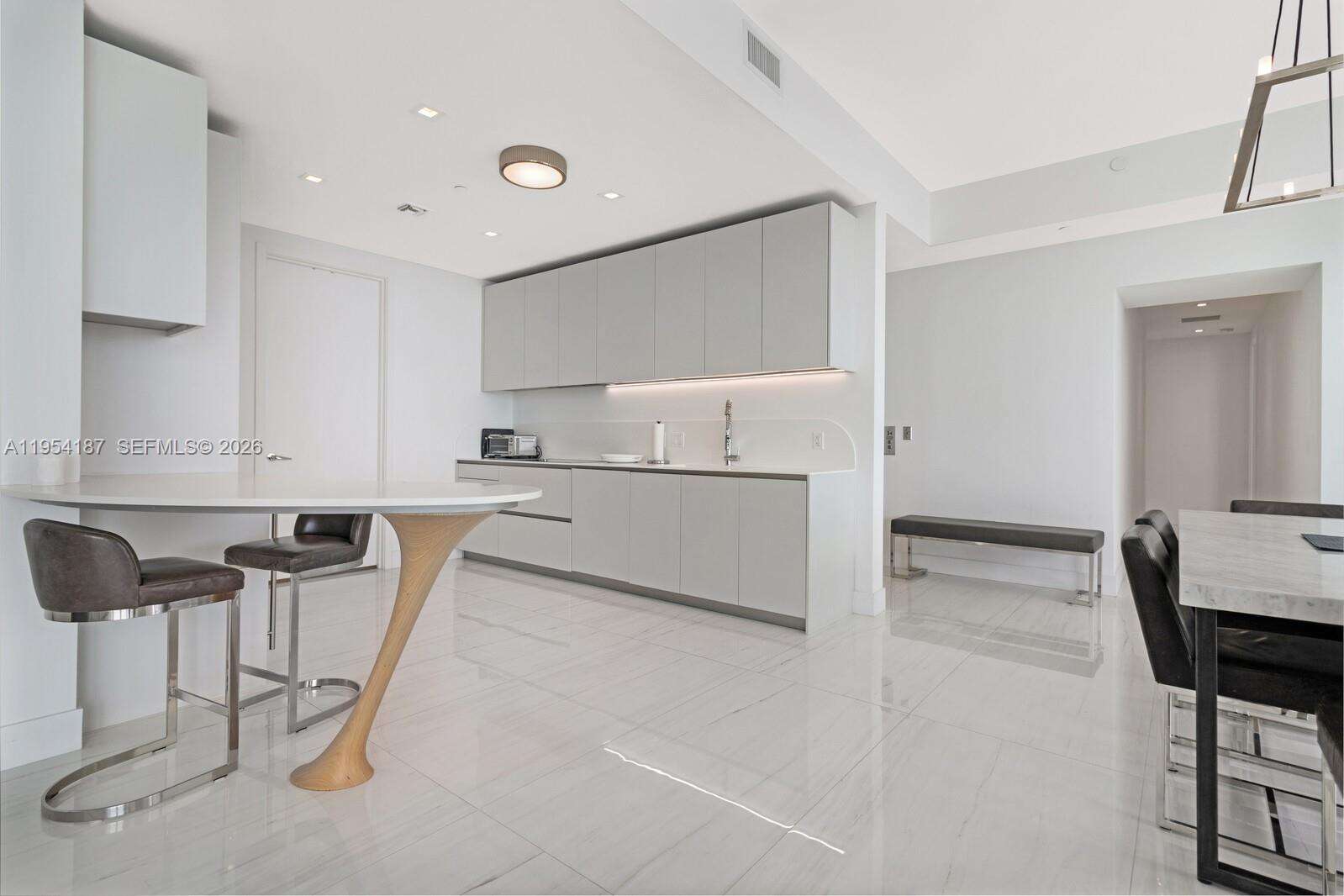 Jade Signature at 16901 Collins Ave, Sunny Isles Beach, FL 33160 - For Rent photo 27