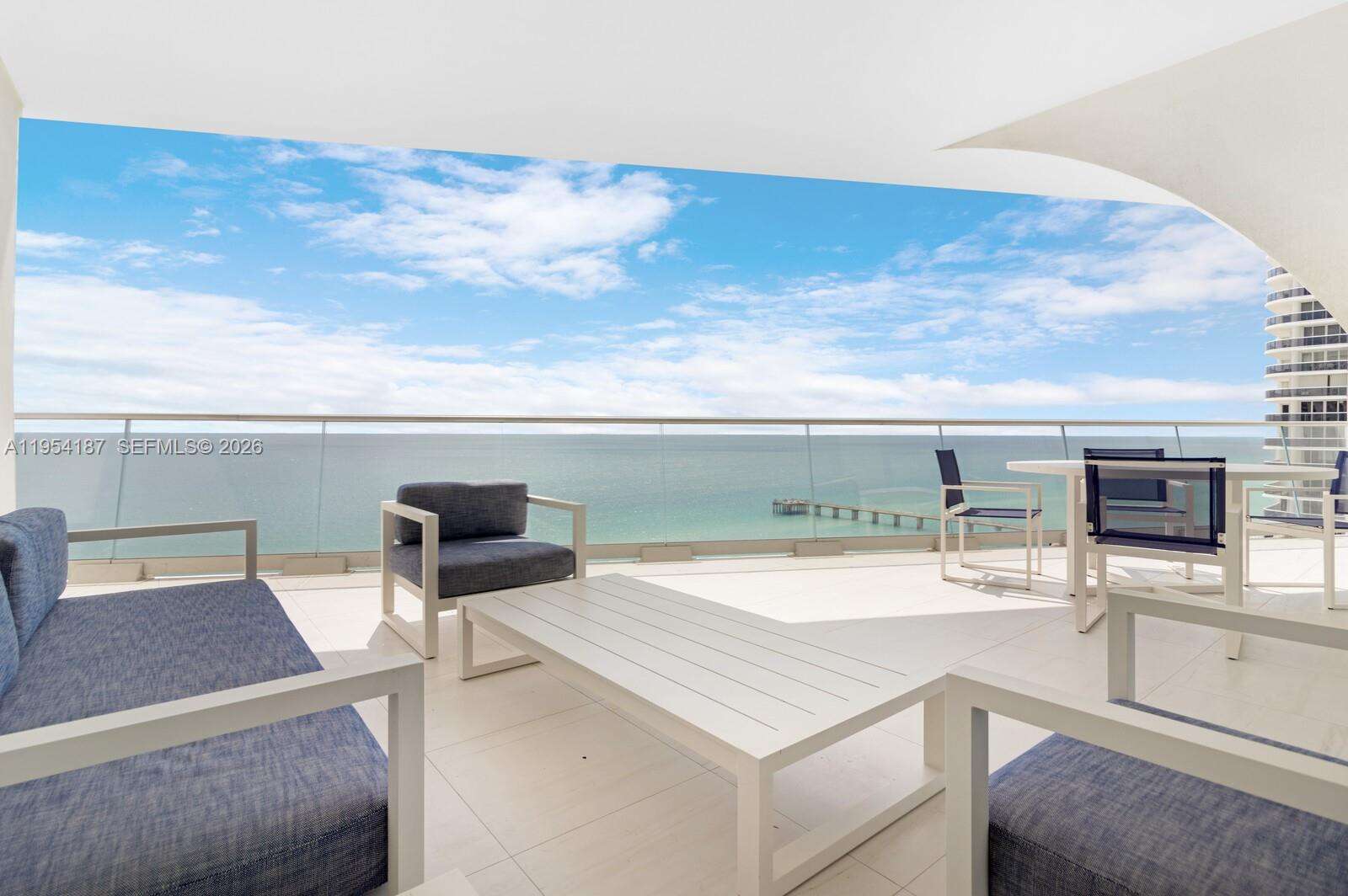 Jade Signature at 16901 Collins Ave, Sunny Isles Beach, FL 33160 - For Rent photo 4