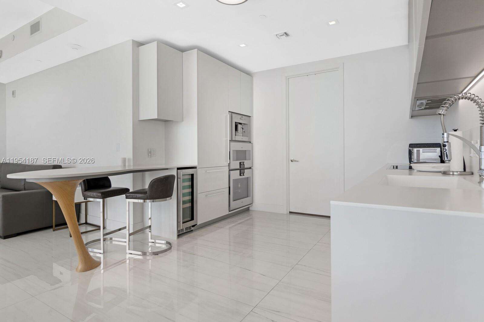 Jade Signature at 16901 Collins Ave, Sunny Isles Beach, FL 33160 - For Rent photo 46