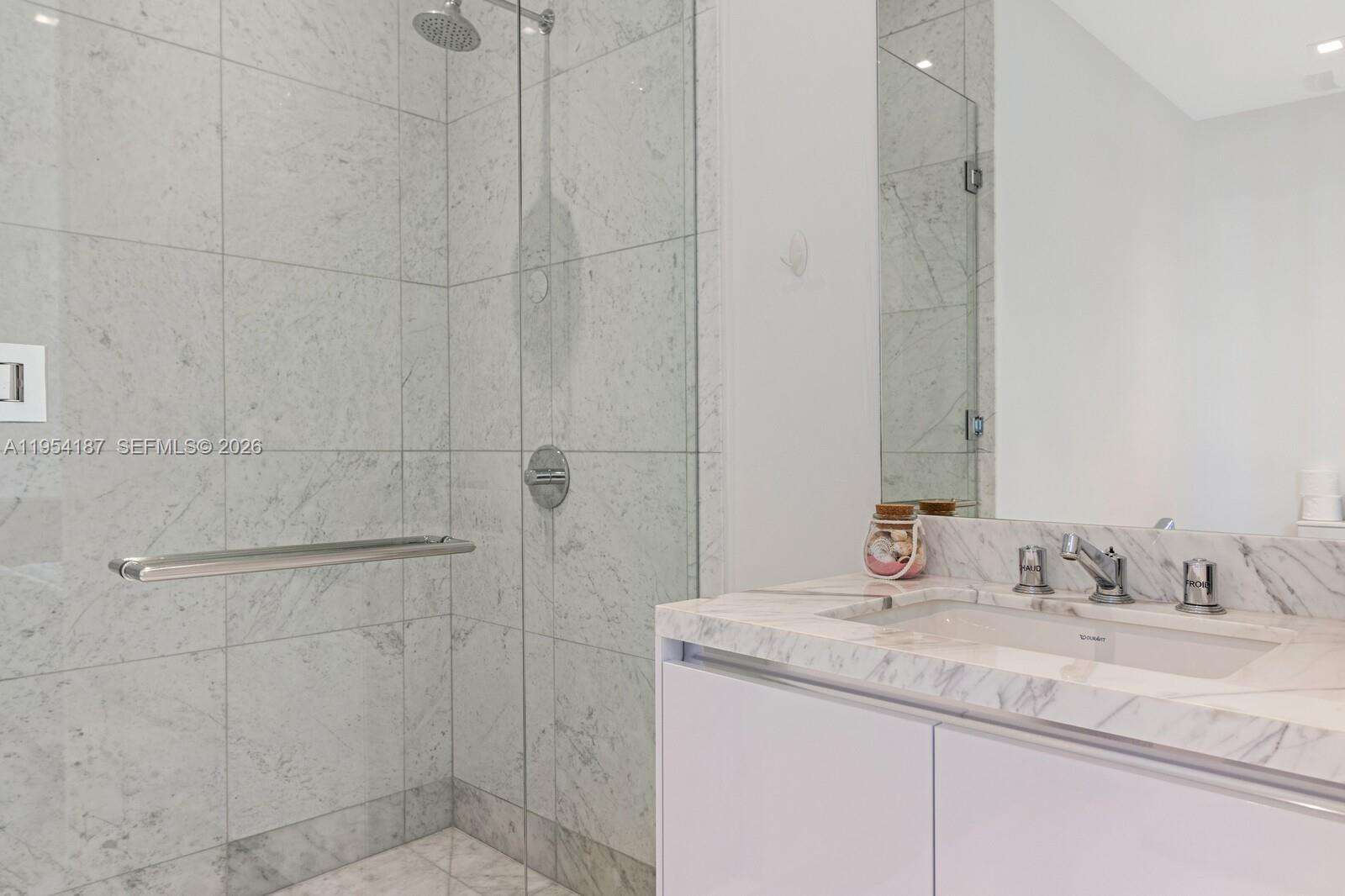 Jade Signature at 16901 Collins Ave, Sunny Isles Beach, FL 33160 - For Rent photo 51