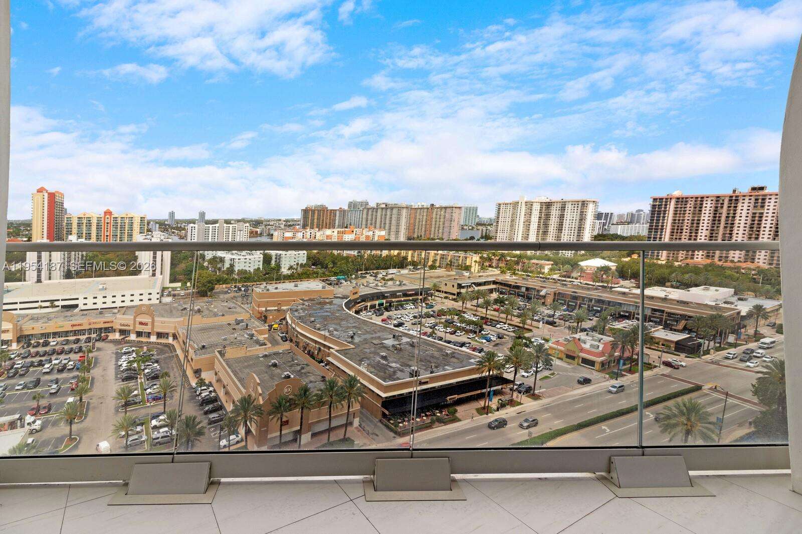 Jade Signature at 16901 Collins Ave, Sunny Isles Beach, FL 33160 - For Rent photo 59