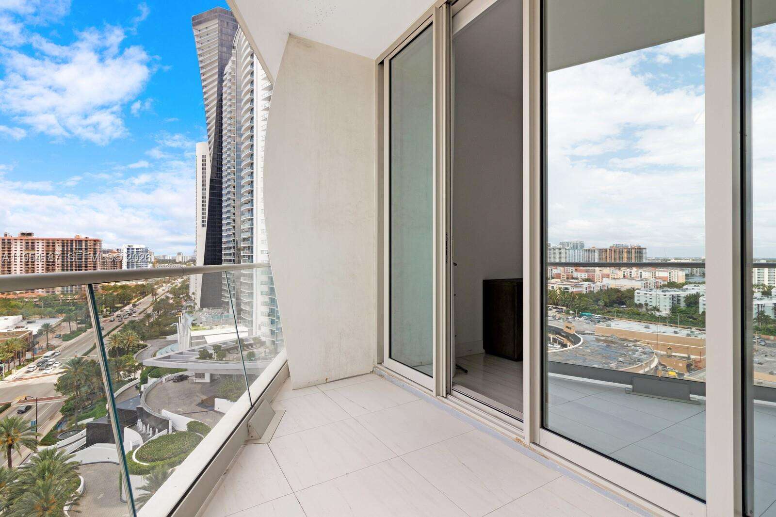 Jade Signature at 16901 Collins Ave, Sunny Isles Beach, FL 33160 - For Rent photo 60