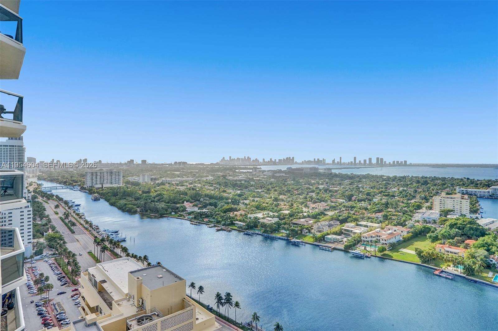 Green Diamond at 4775 Collins Ave, Miami Beach, FL 33140 - For Rent photo 11