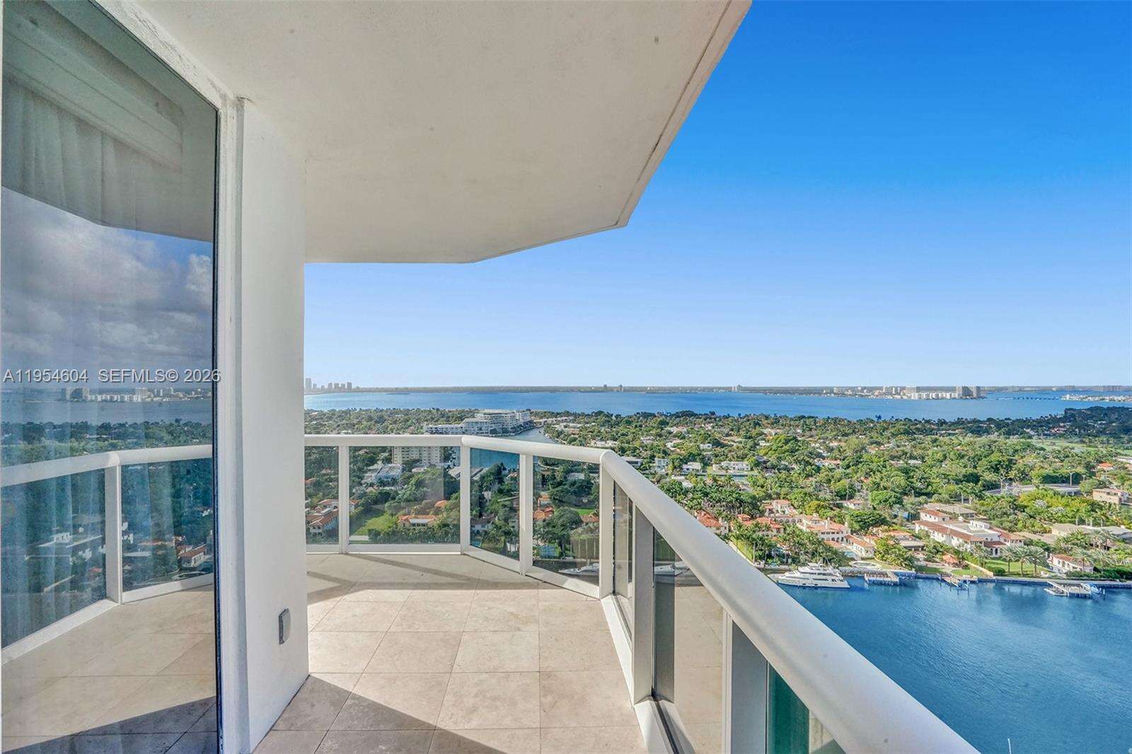 Green Diamond at 4775 Collins Ave, Miami Beach, FL 33140 - For Rent photo 12