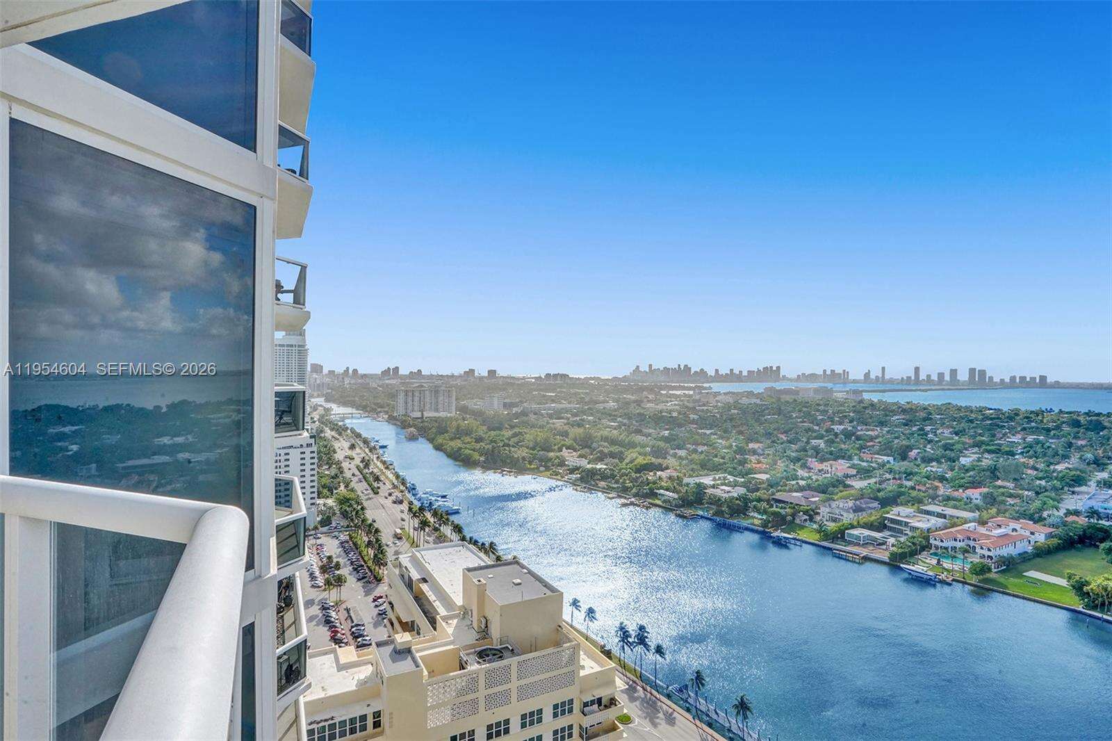 Green Diamond at 4775 Collins Ave, Miami Beach, FL 33140 - For Rent photo 13