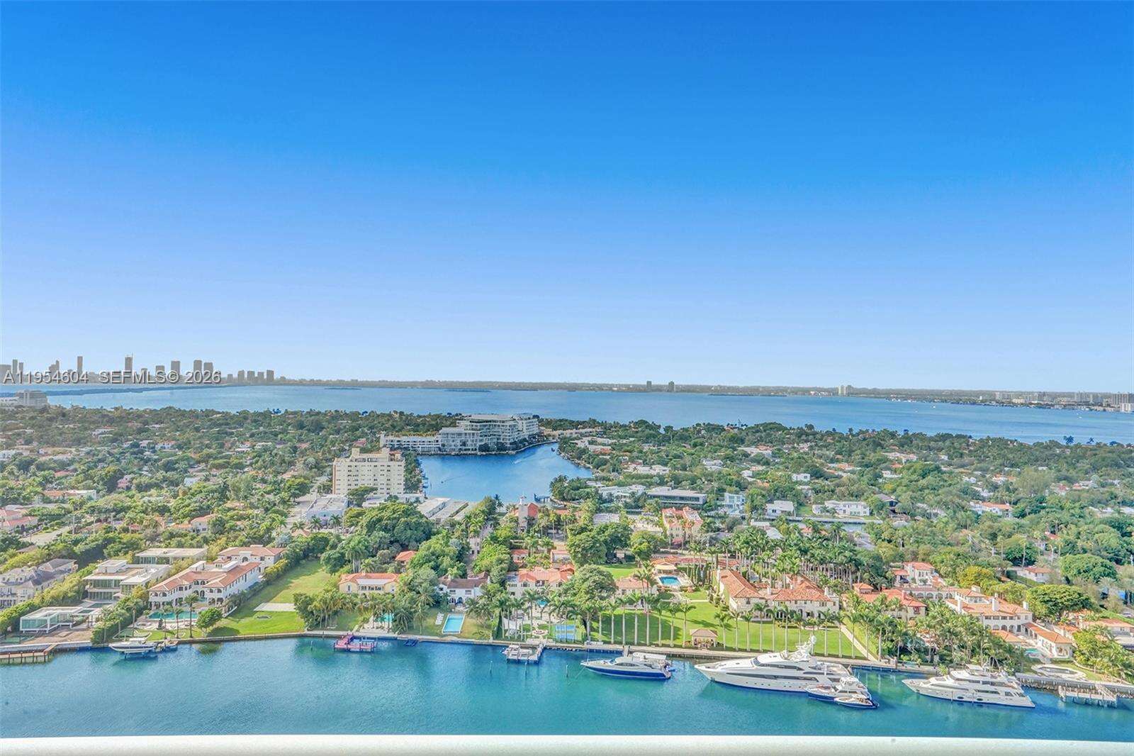 Green Diamond at 4775 Collins Ave, Miami Beach, FL 33140 - For Rent photo 14