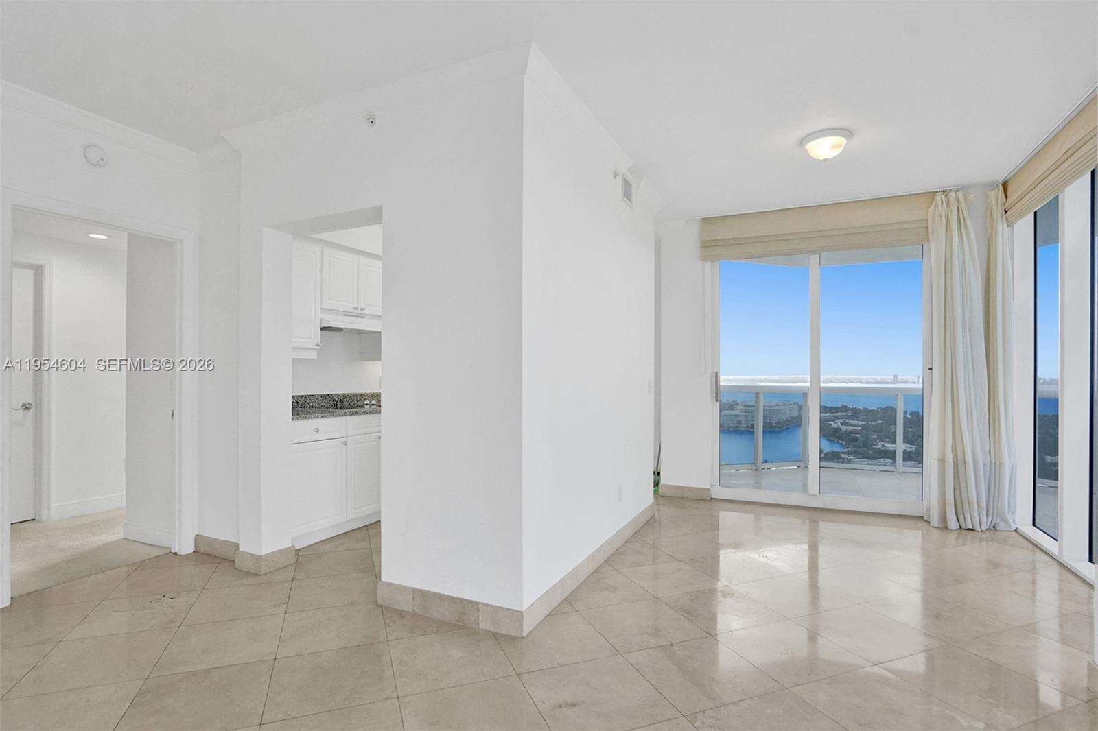 Green Diamond at 4775 Collins Ave, Miami Beach, FL 33140 - For Rent photo 17