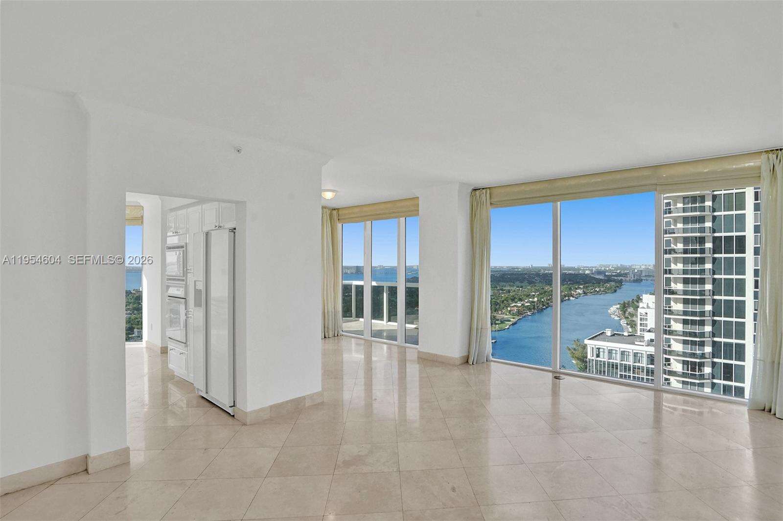 Green Diamond at 4775 Collins Ave, Miami Beach, FL 33140 - For Rent photo 3