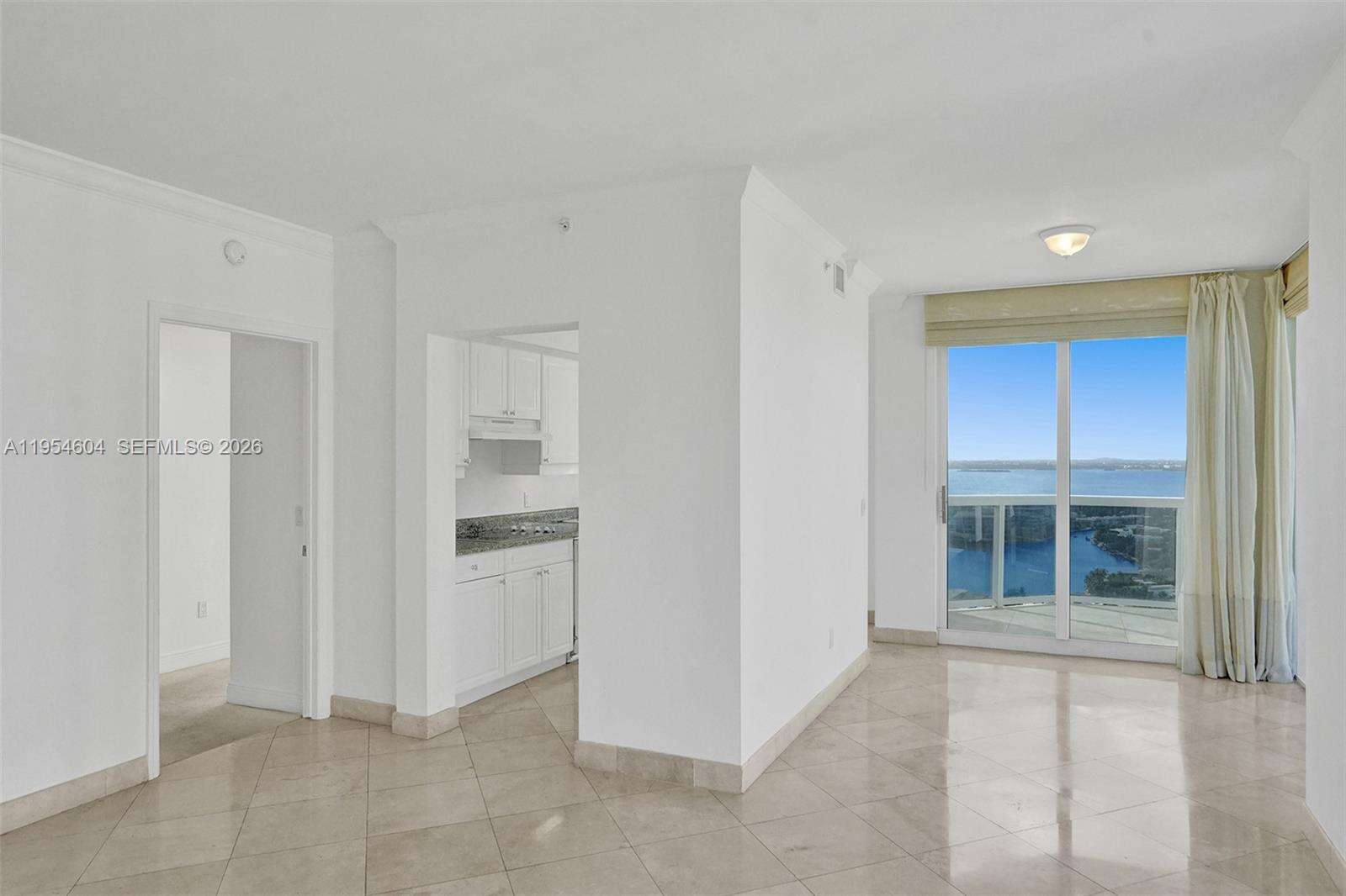 Green Diamond at 4775 Collins Ave, Miami Beach, FL 33140 - For Rent photo 21