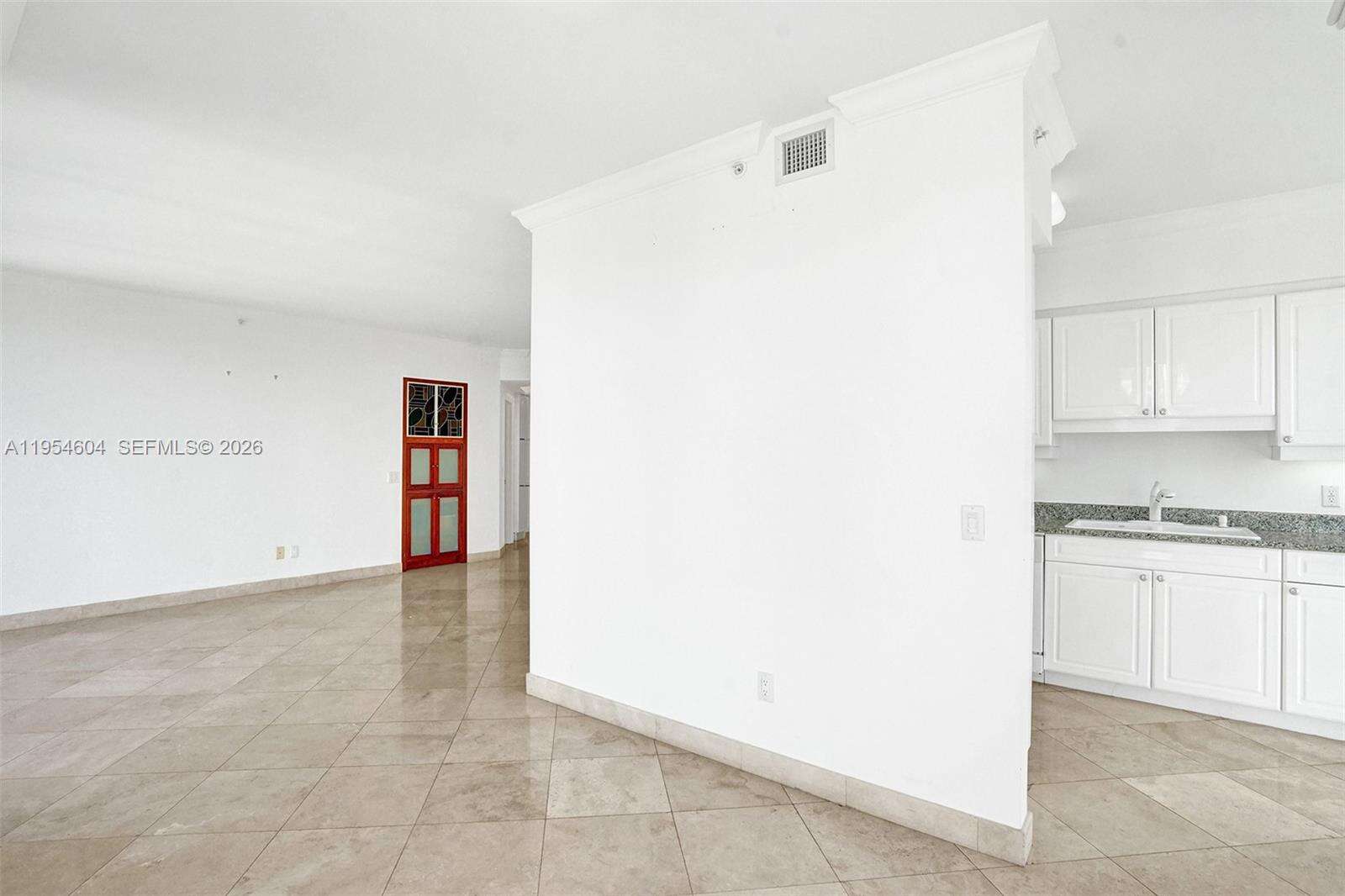 Green Diamond at 4775 Collins Ave, Miami Beach, FL 33140 - For Rent photo 24