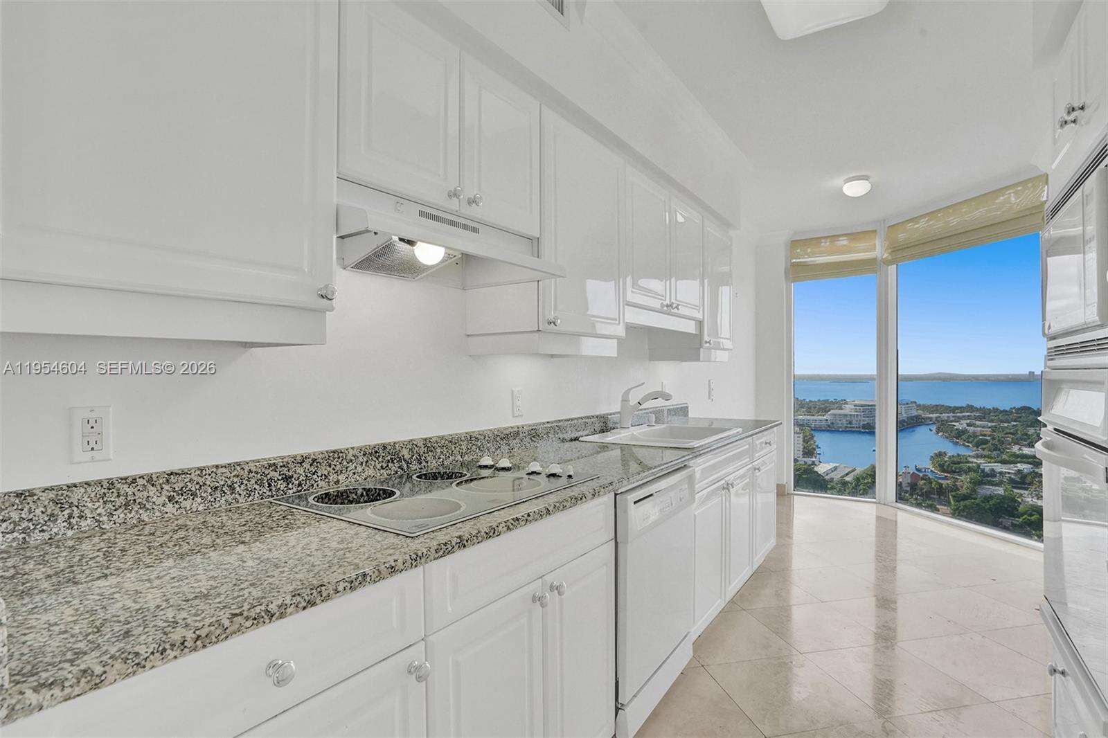 Green Diamond at 4775 Collins Ave, Miami Beach, FL 33140 - For Rent photo 25