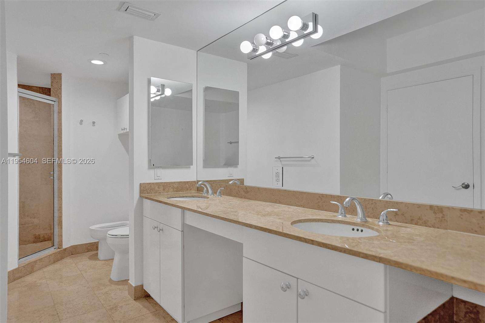 Green Diamond at 4775 Collins Ave, Miami Beach, FL 33140 - For Rent photo 33