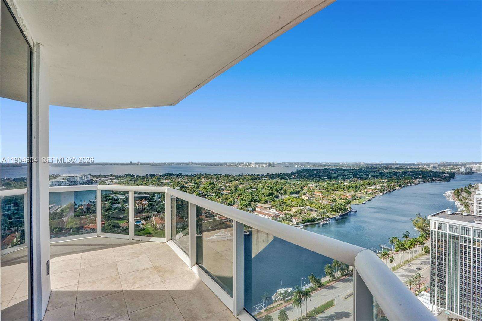 Green Diamond at 4775 Collins Ave, Miami Beach, FL 33140 - For Rent photo 7