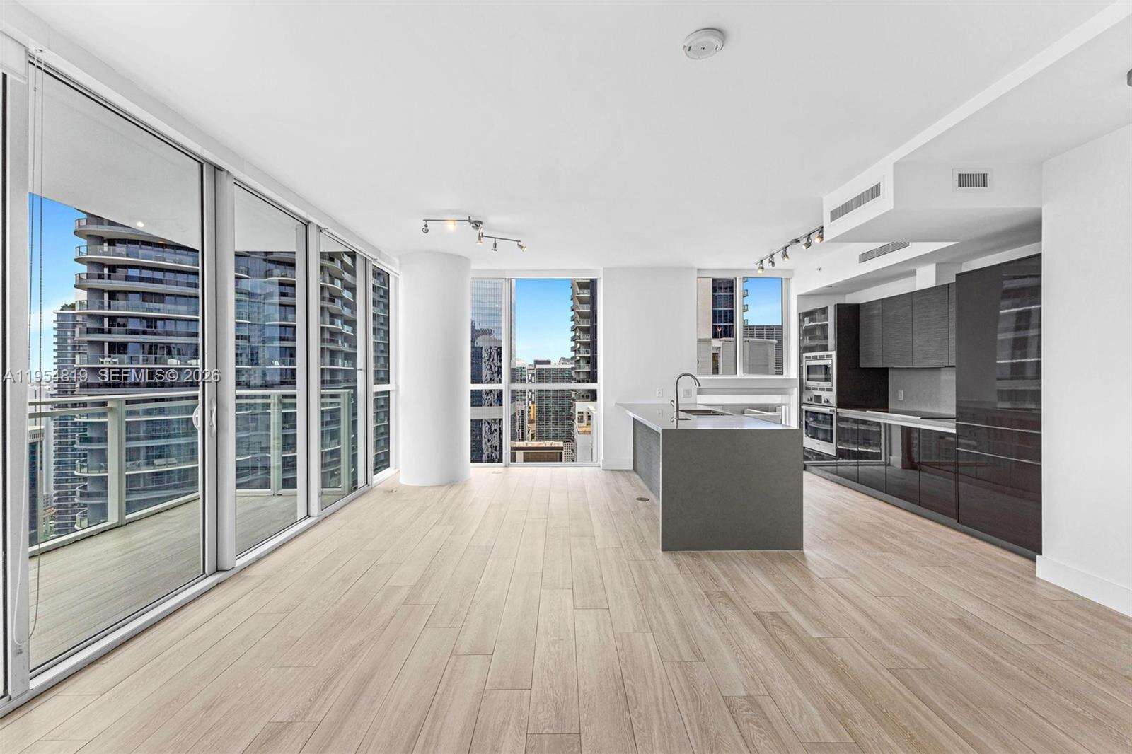 The Bond On Brickell at 1080 Brickell Ave, Miami, FL 33131 - For Rent photo 1