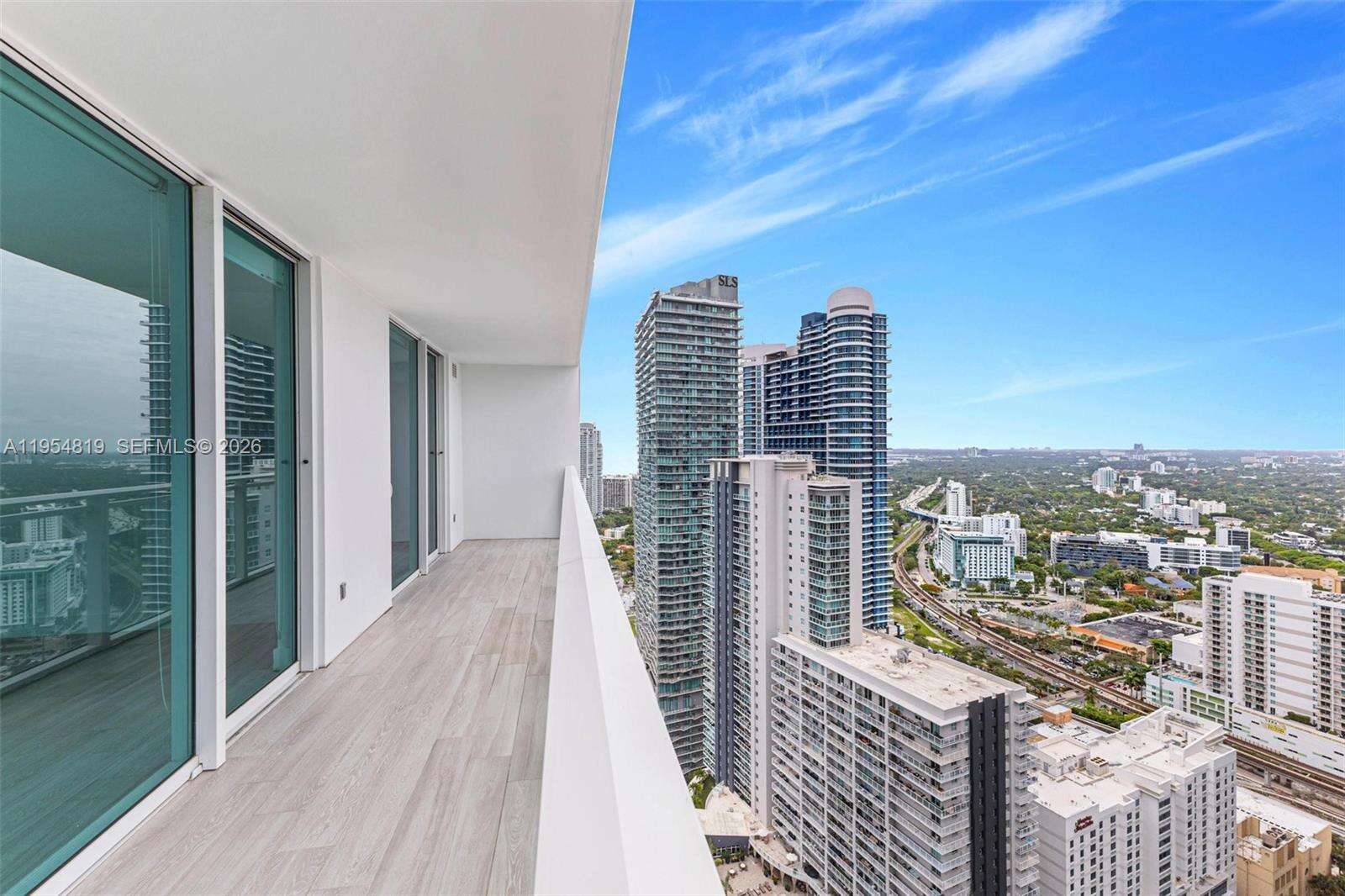 The Bond On Brickell at 1080 Brickell Ave, Miami, FL 33131 - For Rent photo 20