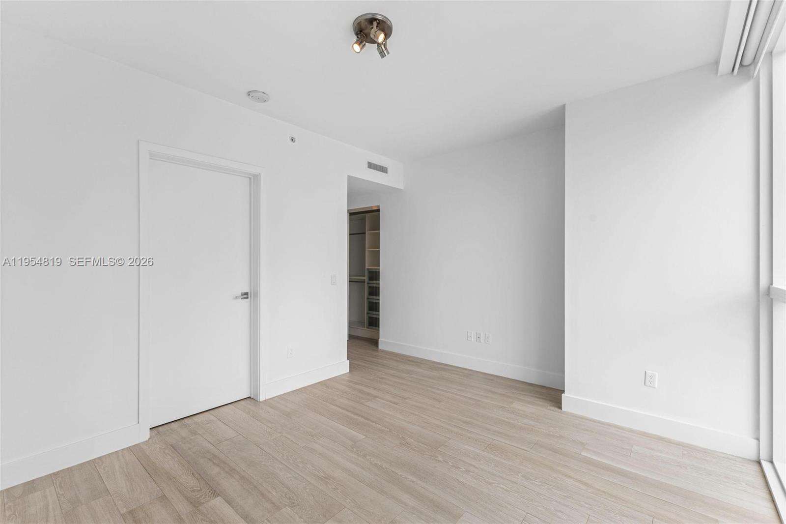 The Bond On Brickell at 1080 Brickell Ave, Miami, FL 33131 - For Rent photo 9