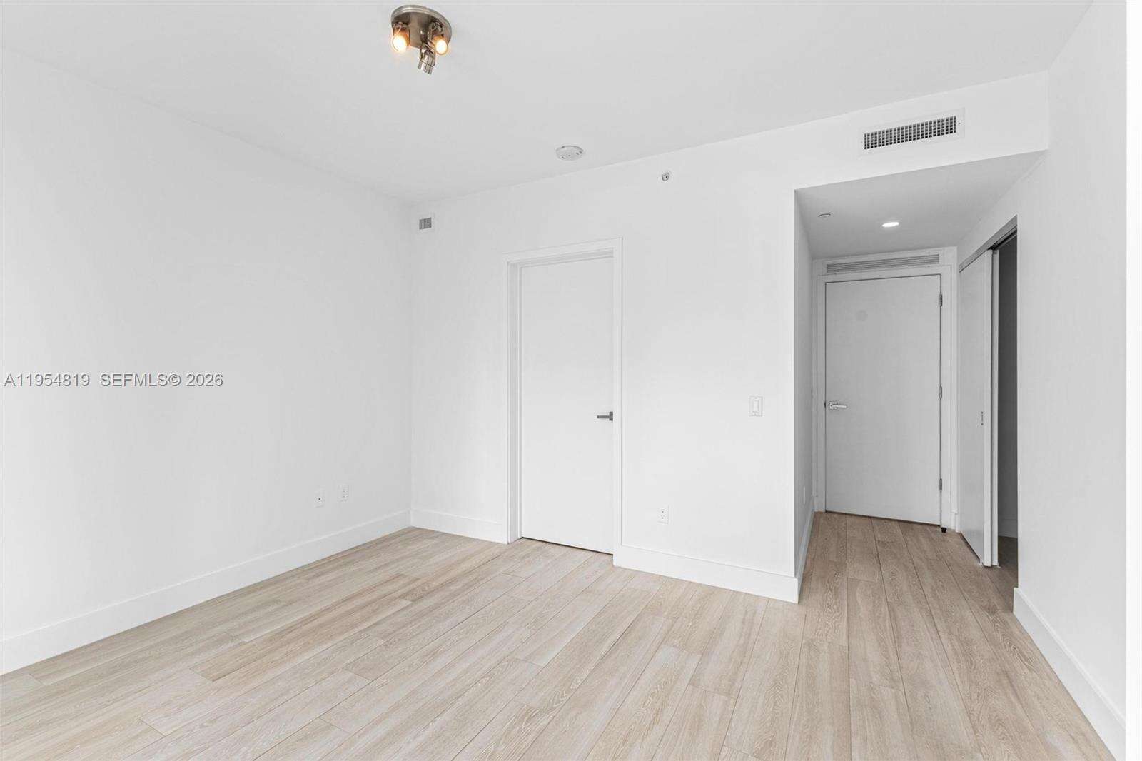 The Bond On Brickell at 1080 Brickell Ave, Miami, FL 33131 - For Rent photo 10