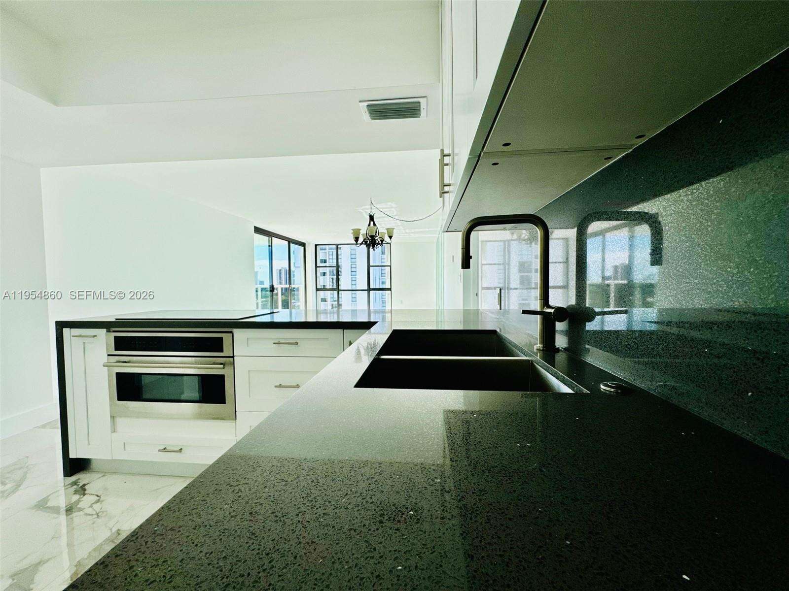 El Dorado at 3675 Country Club Dr, Aventura, FL 33180 - For Rent photo 14