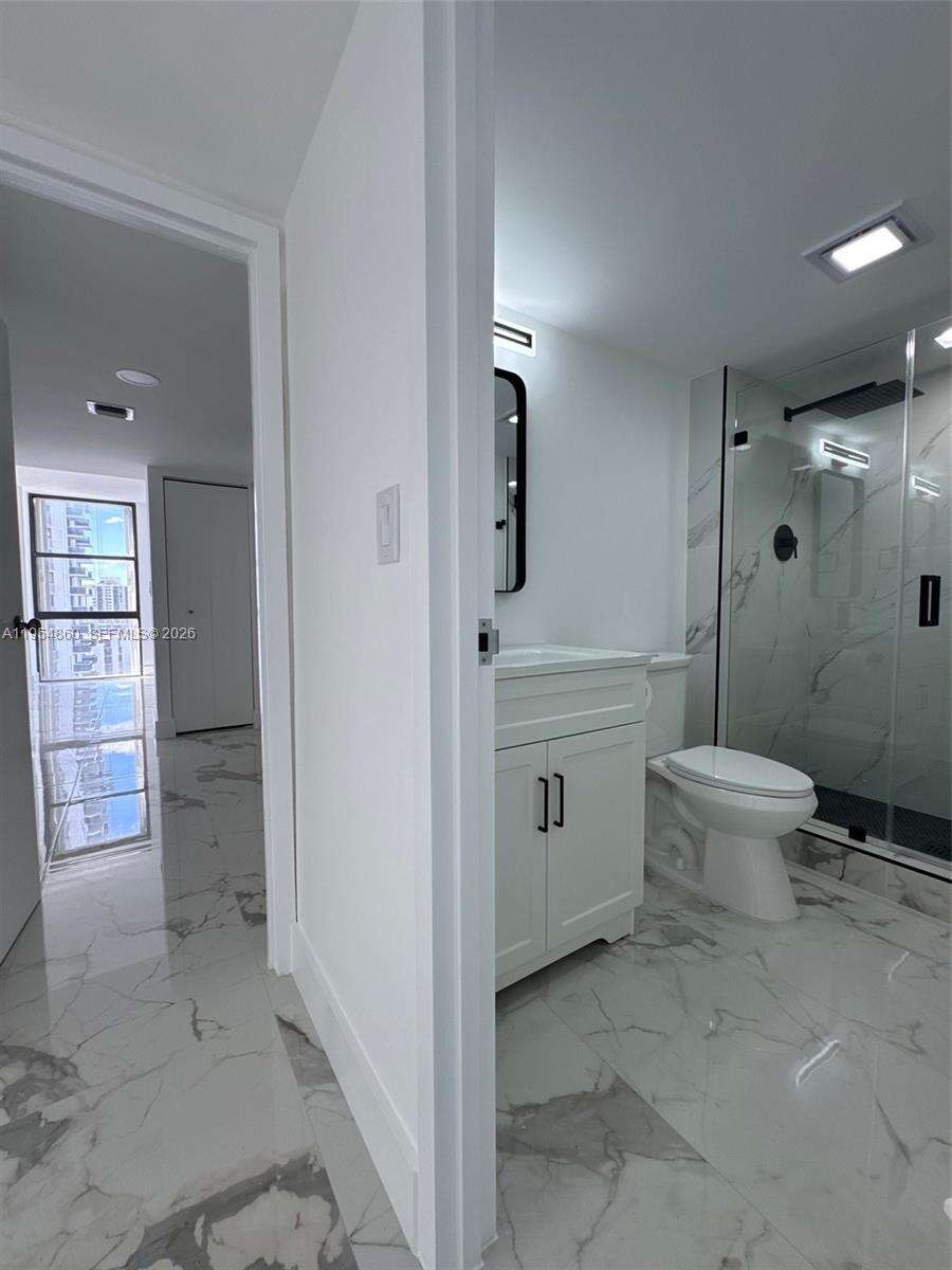 El Dorado at 3675 Country Club Dr, Aventura, FL 33180 - For Rent photo 31