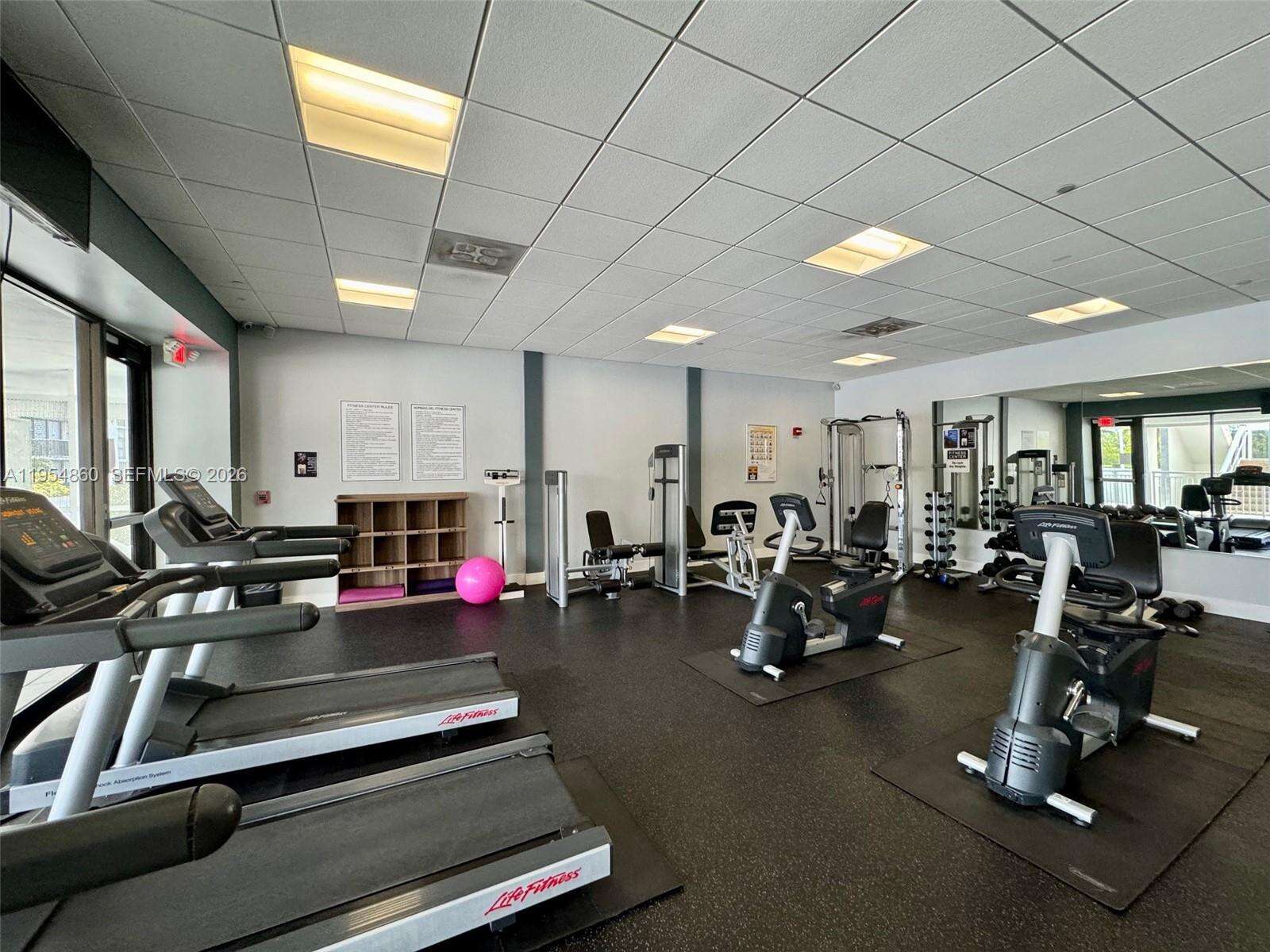 El Dorado at 3675 Country Club Dr, Aventura, FL 33180 - For Rent photo 50