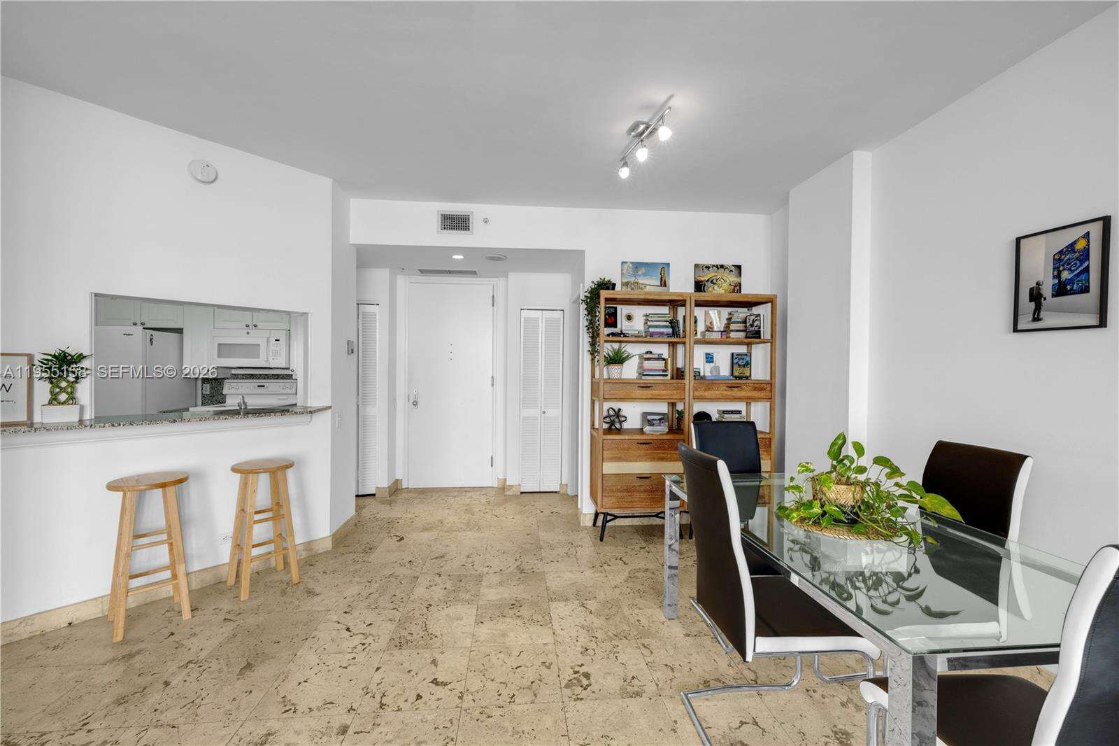 One Tequesta Point at 888 Brickell Key Dr, Miami, FL 33131 - For Rent photo 15