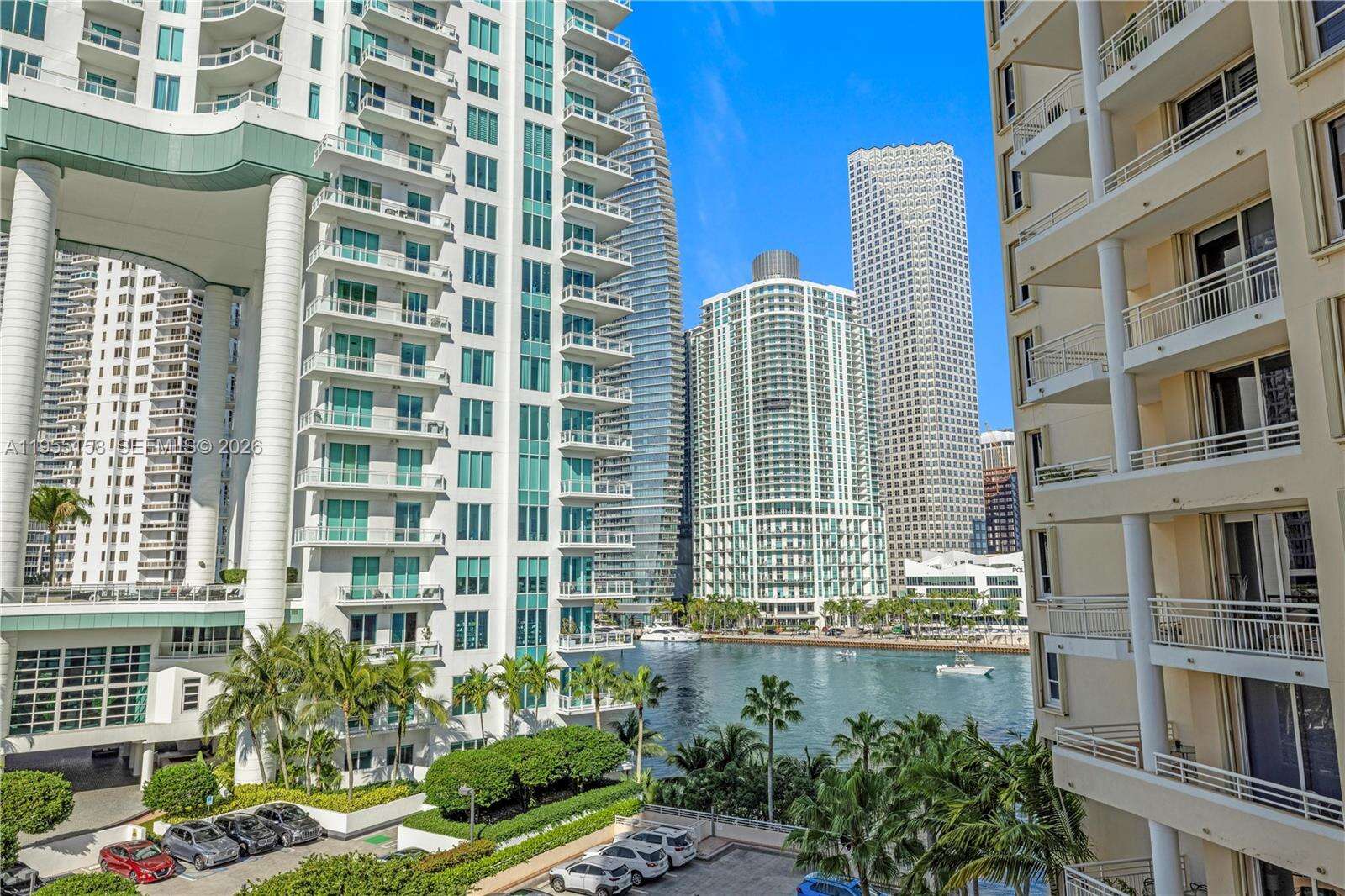 One Tequesta Point at 888 Brickell Key Dr, Miami, FL 33131 - For Rent photo 7