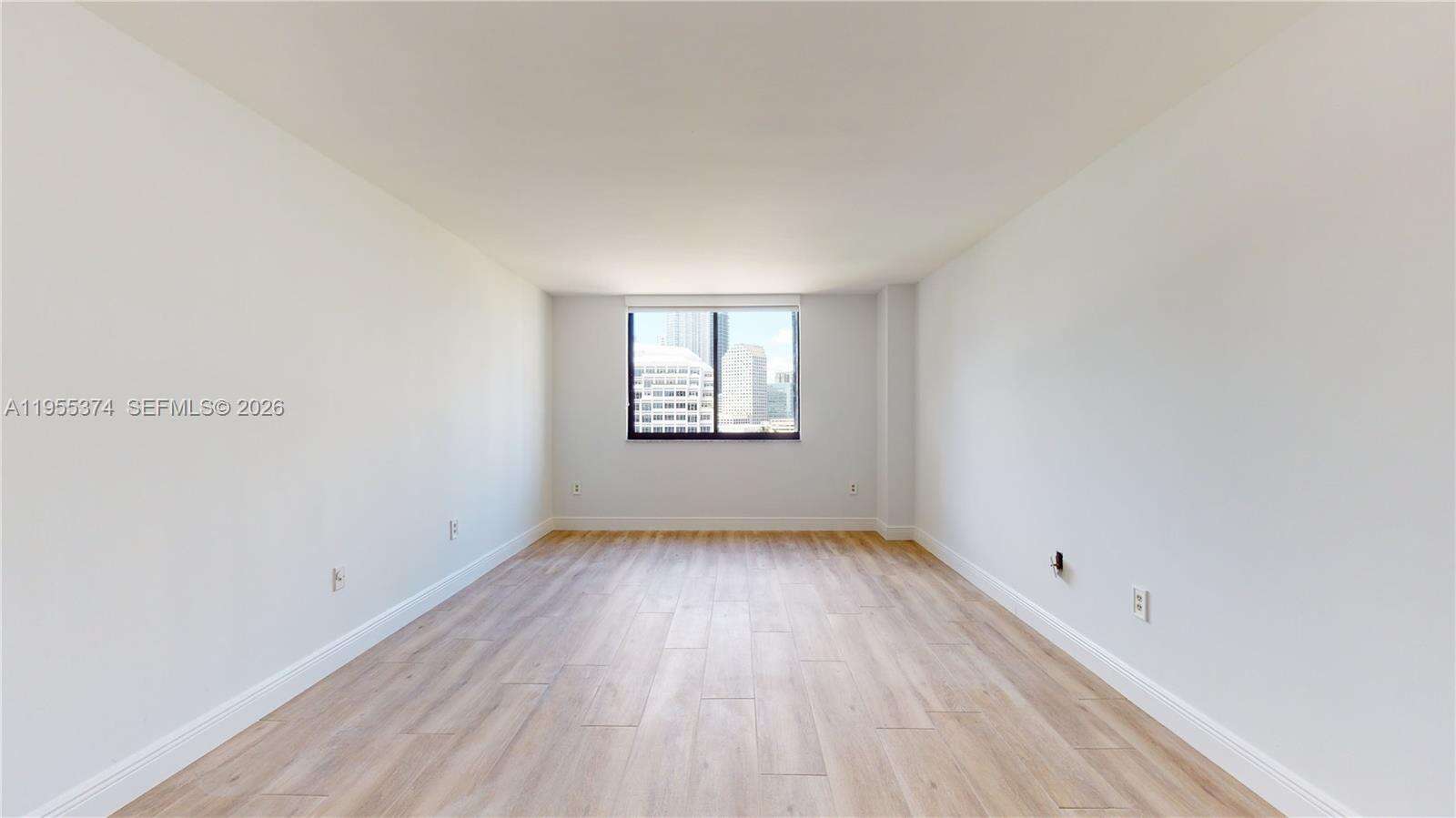 Brickell Key 2 at 540 Brickell Key Dr, Miami, FL 33131 - For Rent photo 15