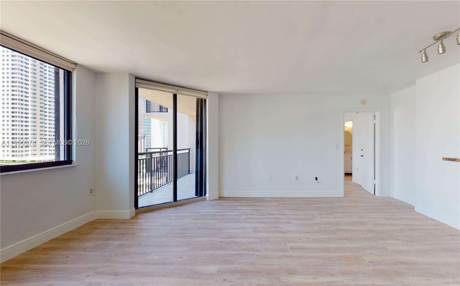 Brickell Key 2 at 540 Brickell Key Dr, Miami, FL 33131 - For Rent photo 7