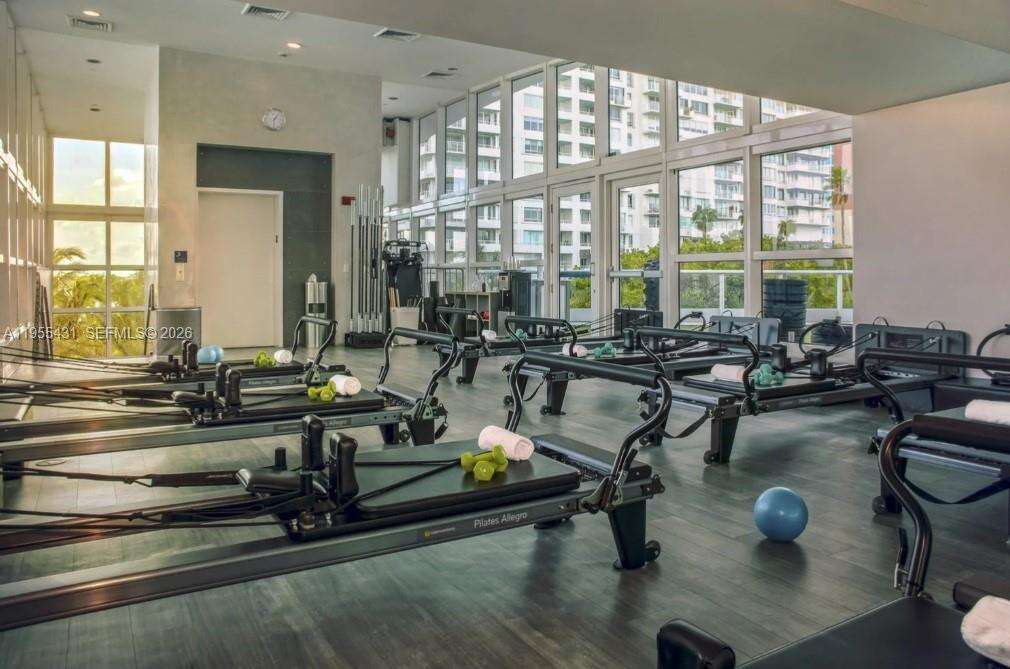Continuum North Tower at 50 Pointe Dr, Miami Beach, FL 33139 - For Rent photo 32