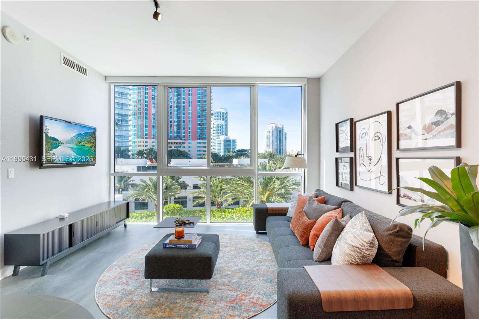 Continuum North Tower at 50 Pointe Dr, Miami Beach, FL 33139 - For Rent photo 9