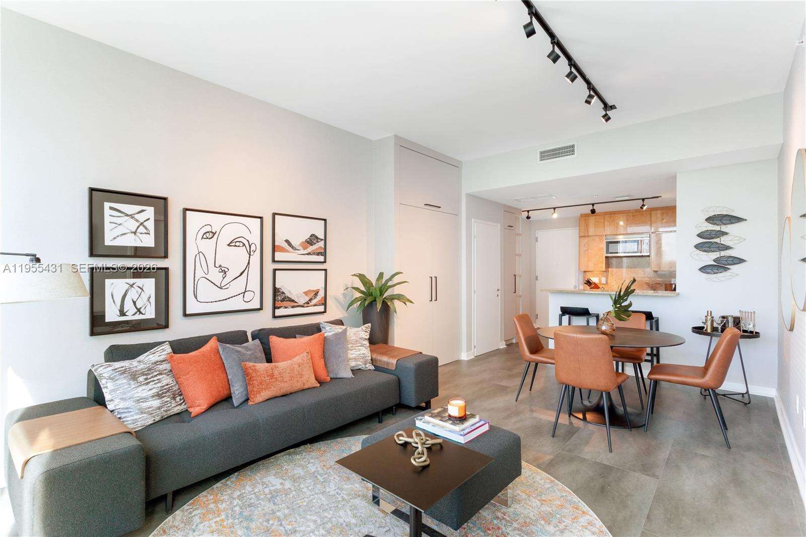 Continuum North Tower at 50 Pointe Dr, Miami Beach, FL 33139 - For Rent photo 10
