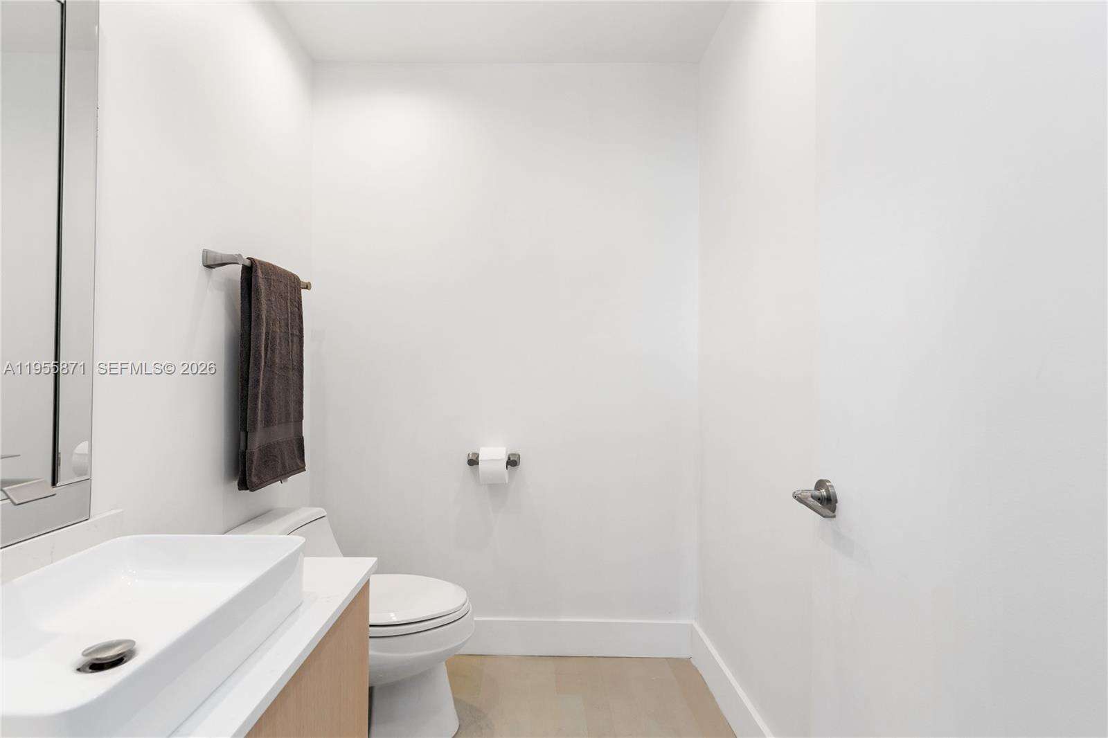 Portofino Tower at 300 Pointe Dr, Miami Beach, FL 33139 - For Rent photo 57