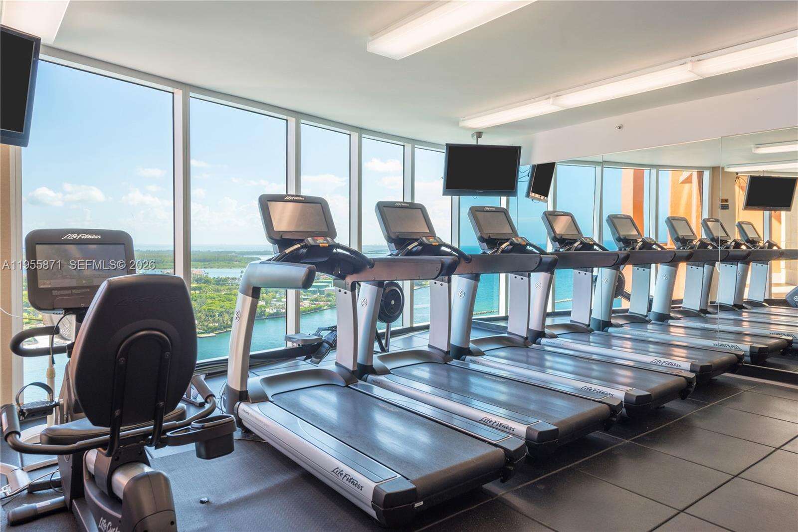 Portofino Tower at 300 Pointe Dr, Miami Beach, FL 33139 - For Rent photo 64