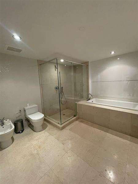 Icon Brickell 1 at 465 Brickell, Miami, FL 33131 - For Rent photo 14