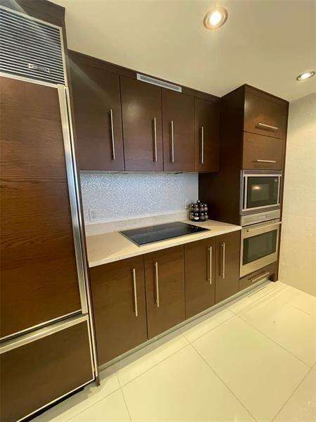 Icon Brickell 1 at 465 Brickell, Miami, FL 33131 - For Rent photo 6