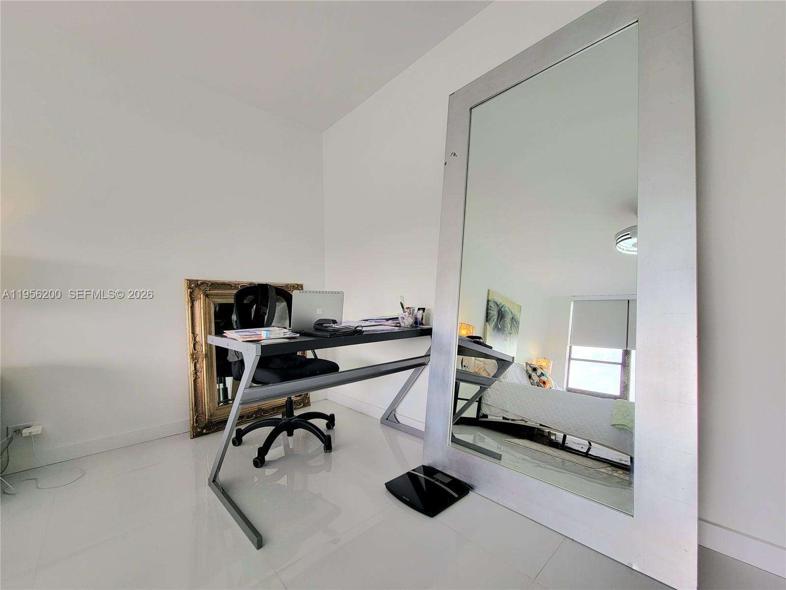 Alexander Towers at 3505 Ocean Dr, Hollywood, FL 33019 - For Rent photo 11