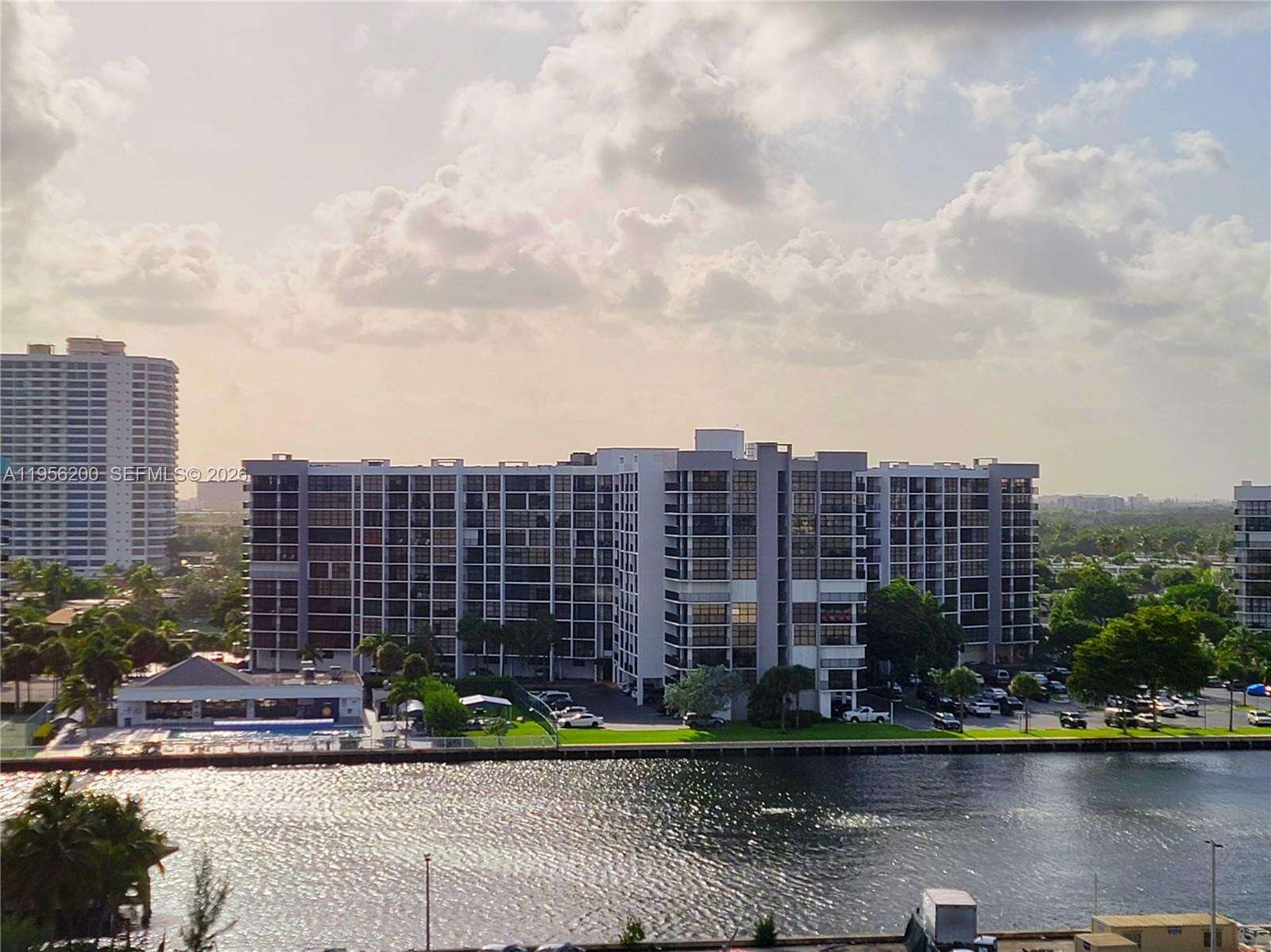 Alexander Towers at 3505 Ocean Dr, Hollywood, FL 33019 - For Rent photo 17